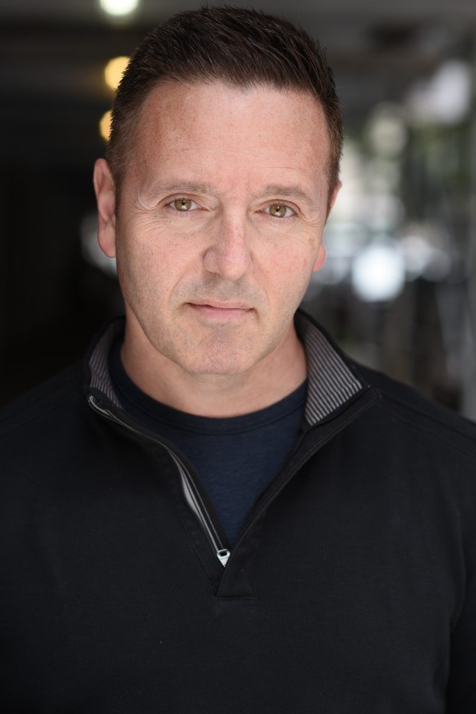 Crossing Over with John Edward